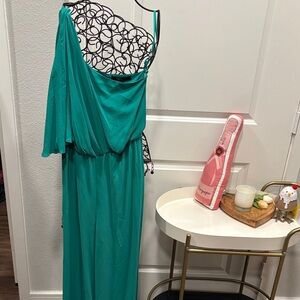 NWT BCBGMaxAzria Leeo Emerald One Shoulder Jumpsuit